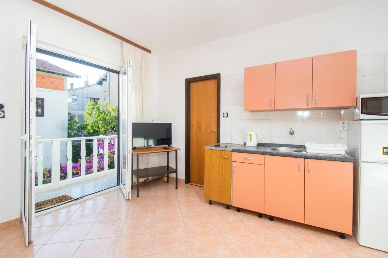 Apartment Mijo Vodice Exterior photo